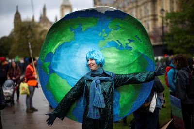 Extinction Rebellion launches four-day mass action in London