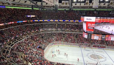 Blackhawks’ strong attendance surprised everyone — but not their projection model