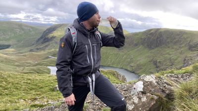 Windbreaker vs rain jacket: what's best for hiking and running?