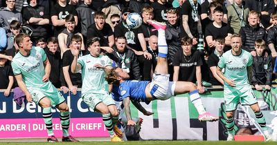 St Johnstone 1 Hibs 1: May's acrobatics only enough for a point against 10-man visitors