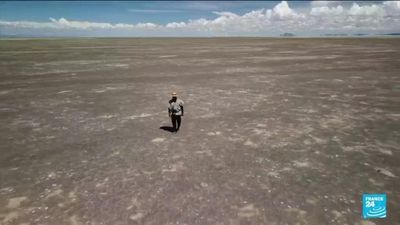 Earth Day: Bolivia's Lake Poopo disappears amid 20-year drought