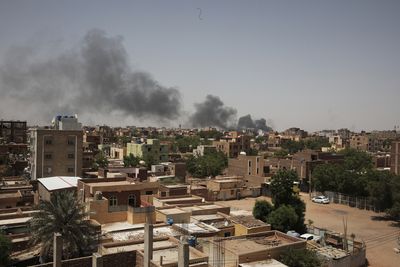 Foreign states begin Sudan evacuations as fighting rages