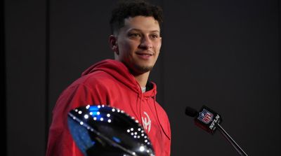 Patrick Mahomes Pleaded With Elon Musk to Restore His Blue Check on Twitter and It Worked