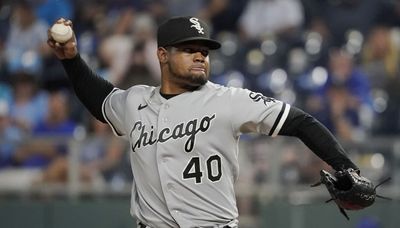 White Sox lose again, but Reynaldo Lopez bounces back from Friday debacle