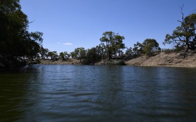 Missing Kayaker found alive and well after chilly night on the Murray