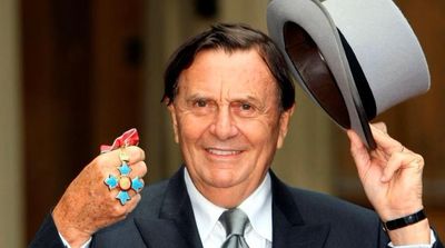 'One of a Kind': Australians Pay Tribute to 'Icon' Barry Humphries