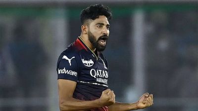 IPL 2023: Irfan Pathan lavishes praise on 'premier' RCB seamer Mohammed Siraj