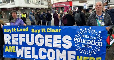 Long Eaton community stands united as asylum seeker protest descends on town