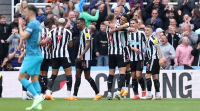 Tottenham hit for six by Newcastle after incredible first half at St. James' Park