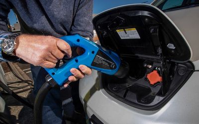 Australians ready to switch to electric, research shows