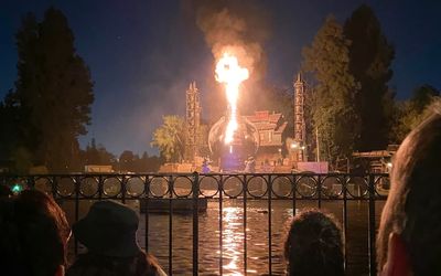 Dragon bursts into flames during US Disneyland show