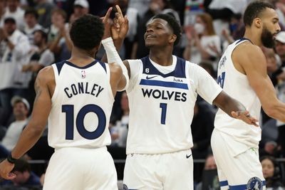 Timberwolves hold off Nuggets to stay alive, Warriors edge Kings