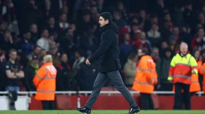 Arsenal Desperate to Hold off City Charge in Title Showdown