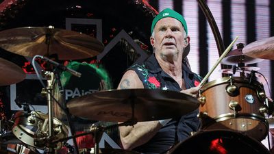 Watch Chad Smith break down Red Hot Chili Peppers drum beats and fills in a virtual masterclass with Drumeo