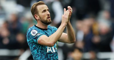 Manchester United launch extraordinary Harry Kane bid: report