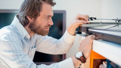 How to properly set up a record player