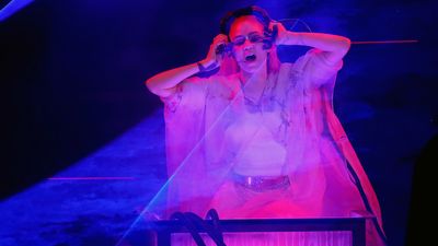 “Feel free to use my voice without penalty,” says Grimes, as she weighs in on the AI-generated music debate