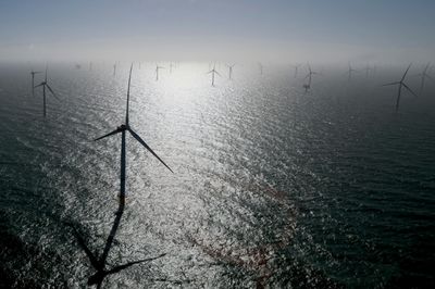 European leaders vow to boost North Sea wind energy production