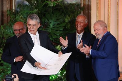 Brazilian legend Buarque receives prestigious literary award...four years late