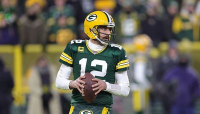 Packers trading Bears nemesis Aaron Rodgers to Jets