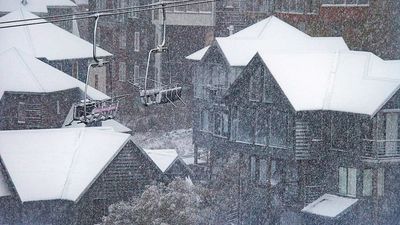 Ski season accommodation shortage in Victoria's alpine resorts discourages workers