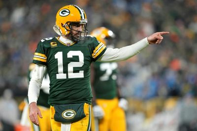 Packers reach deal sending Rodgers to Jets