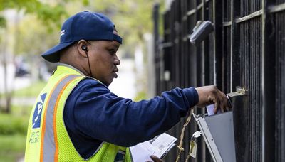 Letter carriers being robbed of master keys in first week on the job, union says