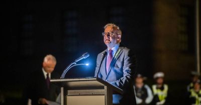 Thousands attend dawn service at Australian War Memorial