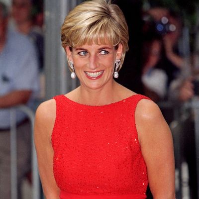 Princess Diana Allegedly Told Royal Expert “Charles Wasn’t Cut Out to Be King”