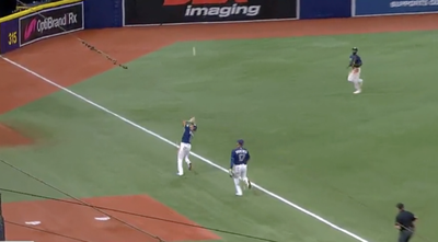 Rays’ Franco Wanders into Left Field to Make Stunning Barehanded Catch