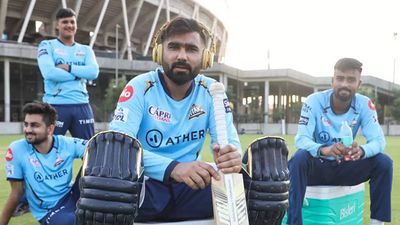 IPL 2023, Match 35: GT vs MI - When and where to watch, Head to Head, full squads, likely playing XIs, weather forecast, venue details and more