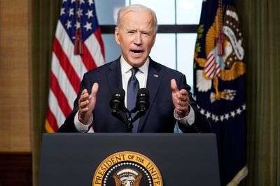 Biden to launch '24 bid, betting record will top age worries