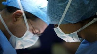 ‘Short’ jibes boost male demand for leg-lengthening surgery