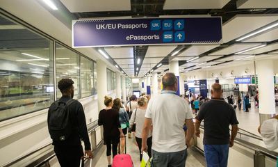 Sunak eyes deal to allow UK passport holders to use e-gates at EU airports