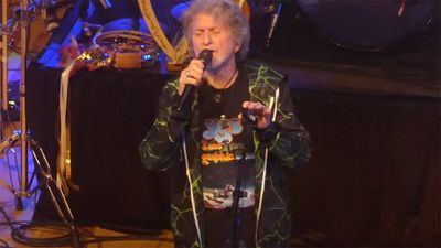 Watch Jon Anderson perform Yes classic Gates Of Delirium