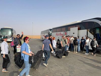 Sudanese fear worse to come as foreigners head out