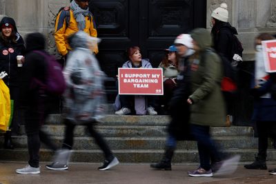 Remote work clause in focus as Canada's public strike reaches Day 7