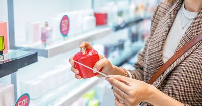People 'embarrassed' after only just realising they've been using perfume test strips wrong