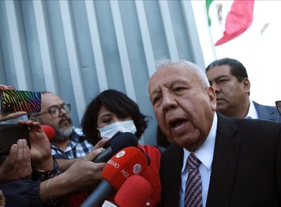 Mexico immigration agency head arraigned in deadly fire