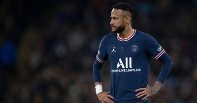 Manchester United 'monitoring' PSG forward Neymar and more transfer rumours
