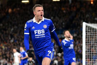 Jamie Vardy summons Leicester’s forgotten spirit to aid survival fight
