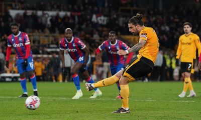 Neves spot-on against Crystal Palace to lift Wolves clear of chasing pack