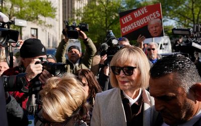 ‘OK to hate Trump’, lawyer says as rape trial begins