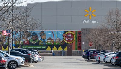 Walmart closures can pave the way for local small businesses in Chicago