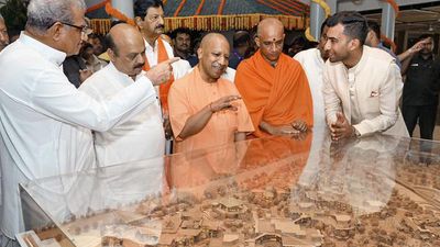 U.P. CM Yogi Adityanath to start campaign in Karnataka by wooing Vokkaligas in Mandya
