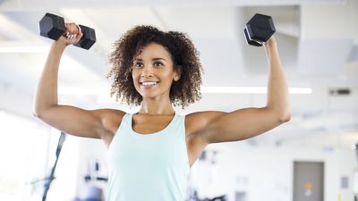2 dumbbells and this 12-minute standing arm workout to build biceps and triceps definition