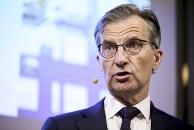 Sweden raises key interest rate again to target inflation
