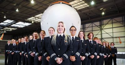 easyJet is looking for 200 aspiring pilots as applications open