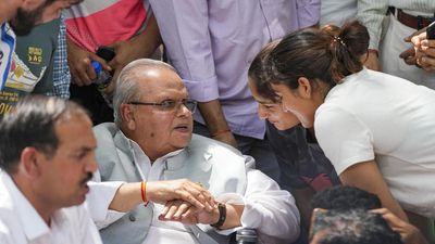 Satya Pal Malik visits protest site, says ‘wrestlers will emerge victorious’