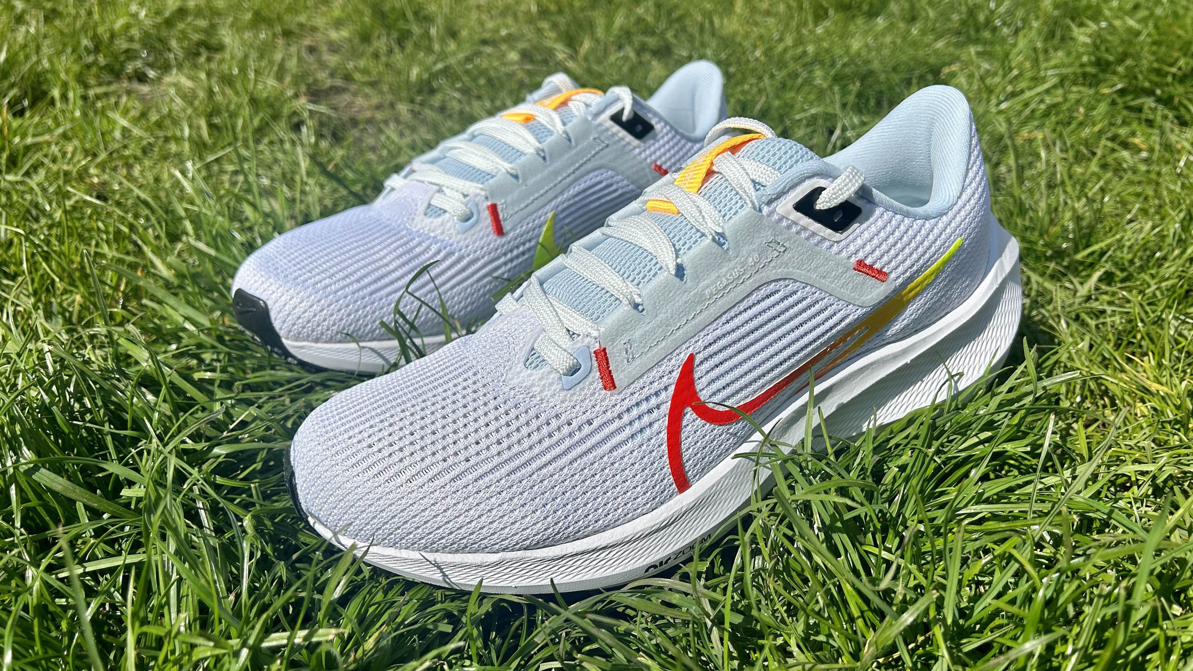 NFL Nike Pegasus 40 Shoes just dropped; Get your favorite team's here 